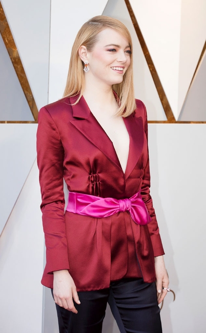 ESC: Emma Stone, Bows